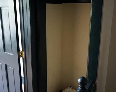 2032 W Berks Street - Photo Thumbnail 13