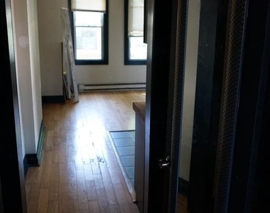 2032 W Berks Street - Photo Thumbnail 17