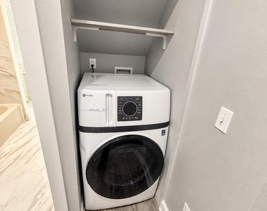 5031 Walnut Street - Photo Thumbnail 16
