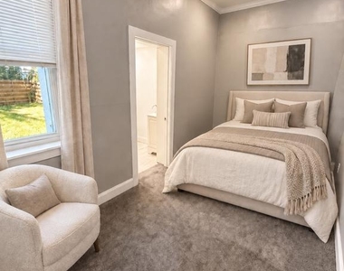 5031 Walnut Street - Photo Thumbnail 7