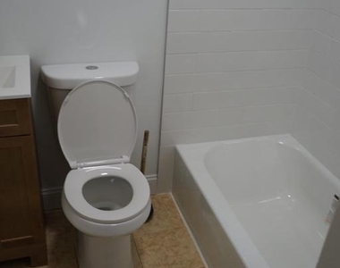 2032 W Berks Street - Photo Thumbnail 33