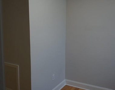 2032 W Berks Street - Photo Thumbnail 3