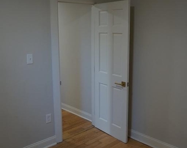 2032 W Berks Street - Photo Thumbnail 21