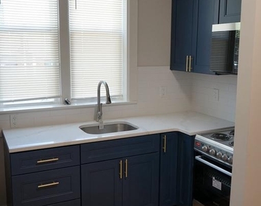 2032 W Berks Street - Photo Thumbnail 6