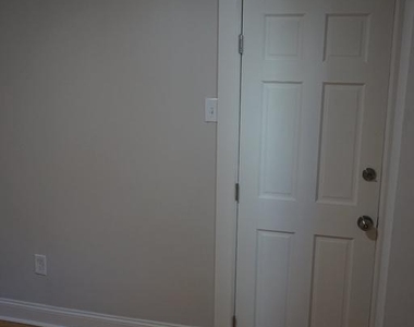 2032 W Berks Street - Photo Thumbnail 14