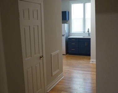 2032 W Berks Street - Photo Thumbnail 27