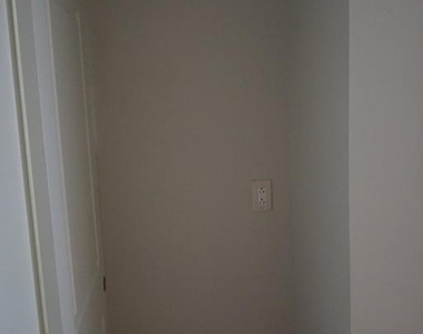 2032 W Berks Street - Photo Thumbnail 29