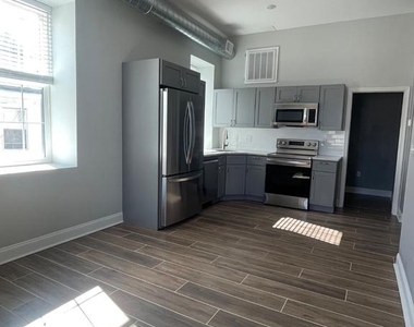 59 E High Street - Photo Thumbnail 1