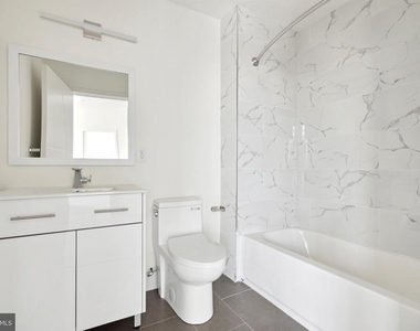 1221 E Fletcher Street - Photo Thumbnail 11