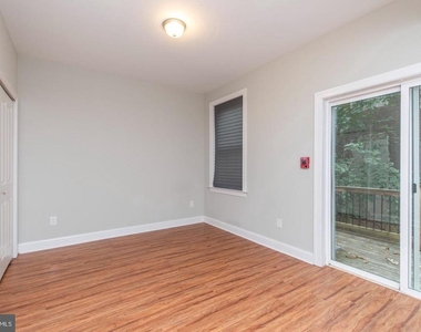 1222 N 7th Street - Photo Thumbnail 4