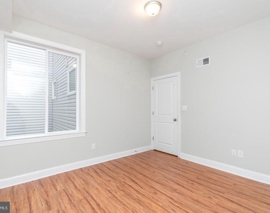 1222 N 7th Street - Photo Thumbnail 9