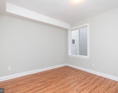 1222 N 7th Street - Photo Thumbnail 5