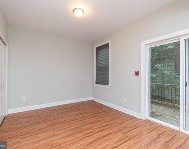 1222 N 7th Street - Photo Thumbnail 4