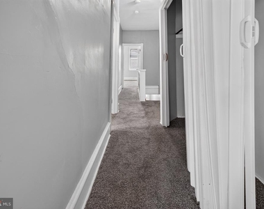 413 N Redfield Street - Photo Thumbnail 22