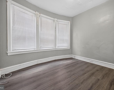 413 N Redfield Street - Photo Thumbnail 5