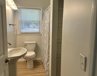 1641 Wake Drive - Photo Thumbnail 9