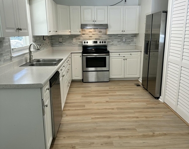 1641 Wake Drive - Photo Thumbnail 5