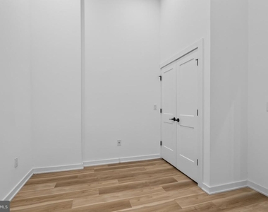 1415 Locust Street - Photo Thumbnail 13