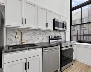 1415 Locust Street - Photo Thumbnail 8