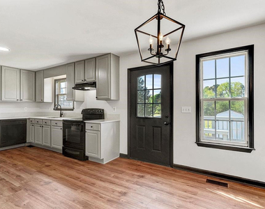 928 S Willhaven Drive - Photo Thumbnail 8