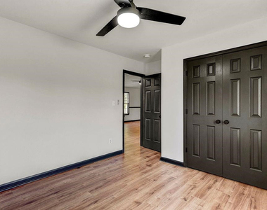 928 S Willhaven Drive - Photo Thumbnail 18