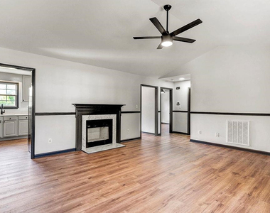 928 S Willhaven Drive - Photo Thumbnail 5