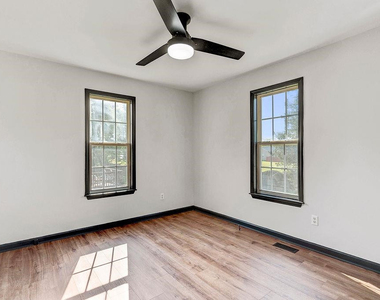 928 S Willhaven Drive - Photo Thumbnail 15