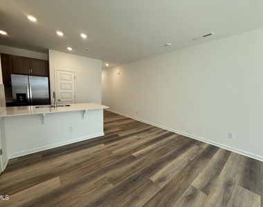 10521 Brookside Reserve Road - Photo Thumbnail 5
