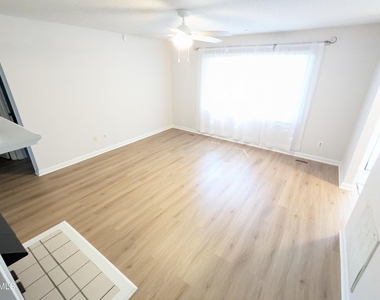 210 W Cornwallis Road - Photo Thumbnail 6