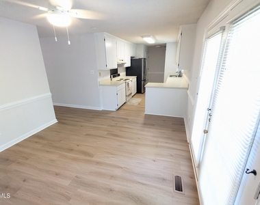 210 W Cornwallis Road - Photo Thumbnail 7