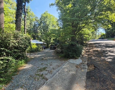 1102 E Franklin Street - Photo Thumbnail 26
