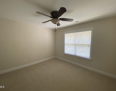 125 Quarryrock Road - Photo Thumbnail 13