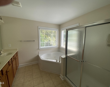 125 Quarryrock Road - Photo Thumbnail 9