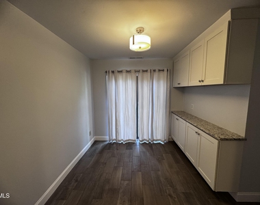 1238 Teakwood Place - Photo Thumbnail 3