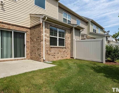 537 Whitworth Lane - Photo Thumbnail 24