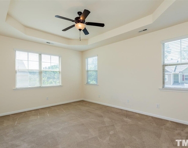 537 Whitworth Lane - Photo Thumbnail 15