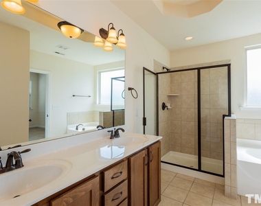 537 Whitworth Lane - Photo Thumbnail 17