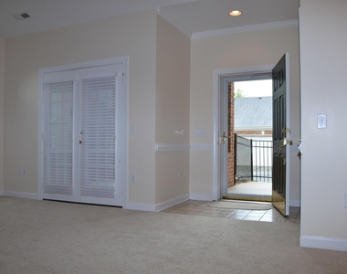 210 Baines Court - Photo Thumbnail 4