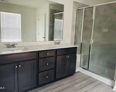 330 Summer Ranch Drive - Photo Thumbnail 24