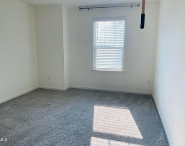 330 Summer Ranch Drive - Photo Thumbnail 27
