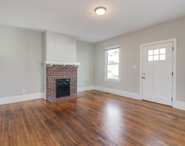 915 Exum Street - Photo Thumbnail 2