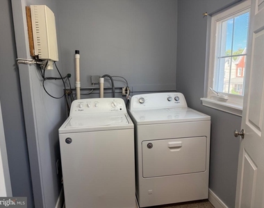 415 Maple Street - Photo Thumbnail 12