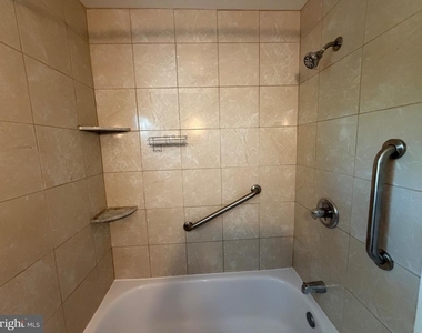 415 Maple Street - Photo Thumbnail 16