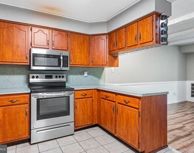201 Providence Forge Road - Photo Thumbnail 15