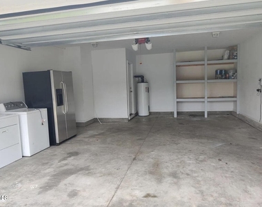 5036 Yorkchester Drive - Photo Thumbnail 10