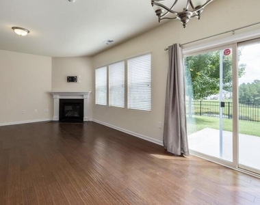 1037 Spacious Skies Lane - Photo Thumbnail 4