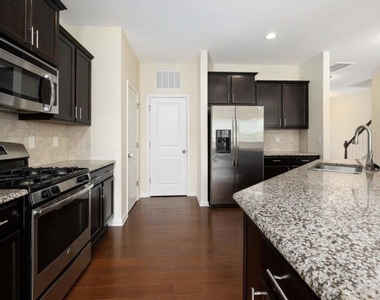 1037 Spacious Skies Lane - Photo Thumbnail 2