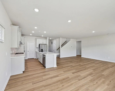 744 Red River Drive - Photo Thumbnail 5