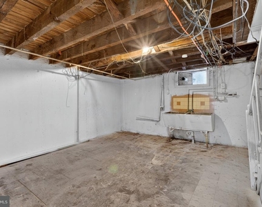 331 W 21st Street - Photo Thumbnail 24