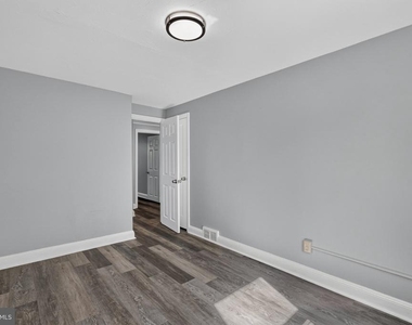 331 W 21st Street - Photo Thumbnail 21